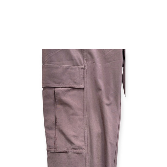 Athleta Chelsea Utility Cargo Jogger pants in Mineral Brown Women’s Size 6 - Picture 6 of 7